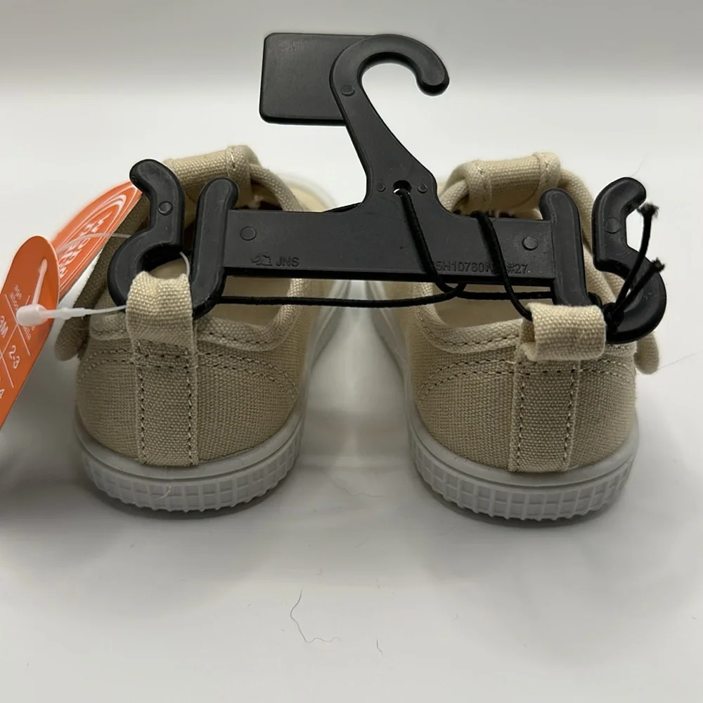 Kids (baby) size 2 Cream Canvas Shoes - Picture 4 of 6